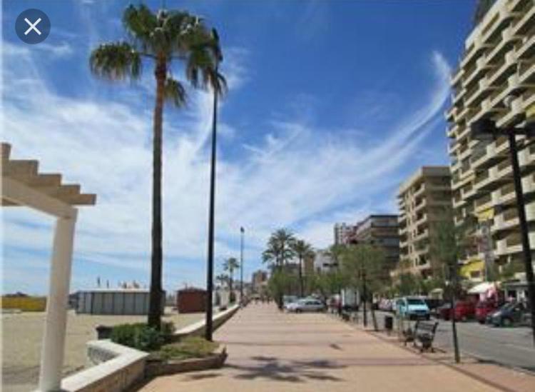 Central And Beach 3 Bedroom Apartment Perfect Location Near Pyr Fuengirola Habitación foto